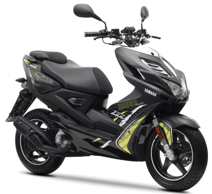 Yamaha Aerox R et Naked 2013 - Mobylette